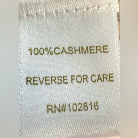 *SOLD ON EBAY* Garnet Hill 100% Cashmere Light Gray Cardigan Sweater - Picture 5 of 6